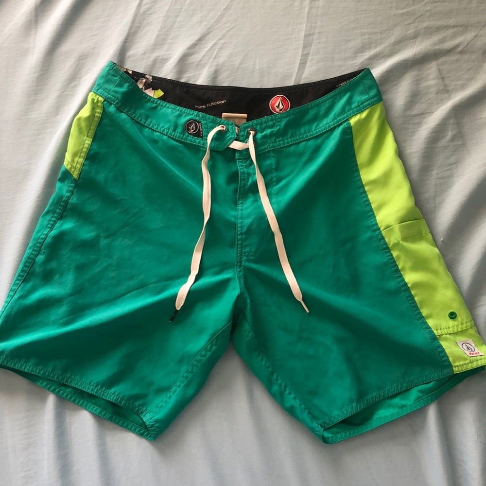 Volcom boardshorts